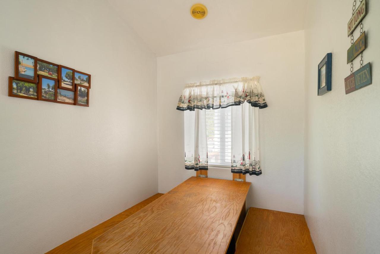 Snug Harbor Rv Park & Marina Hotel Walnut Grove Екстериор снимка